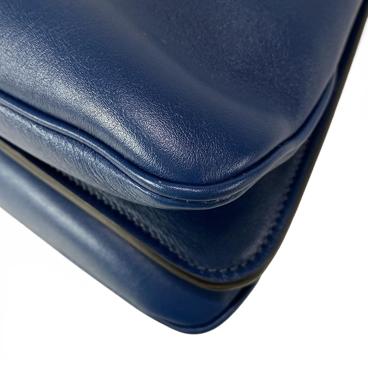 FENDI(フェンディ) ハンドバッグ美品 ピーカブー ソフト ラージ 8BN358