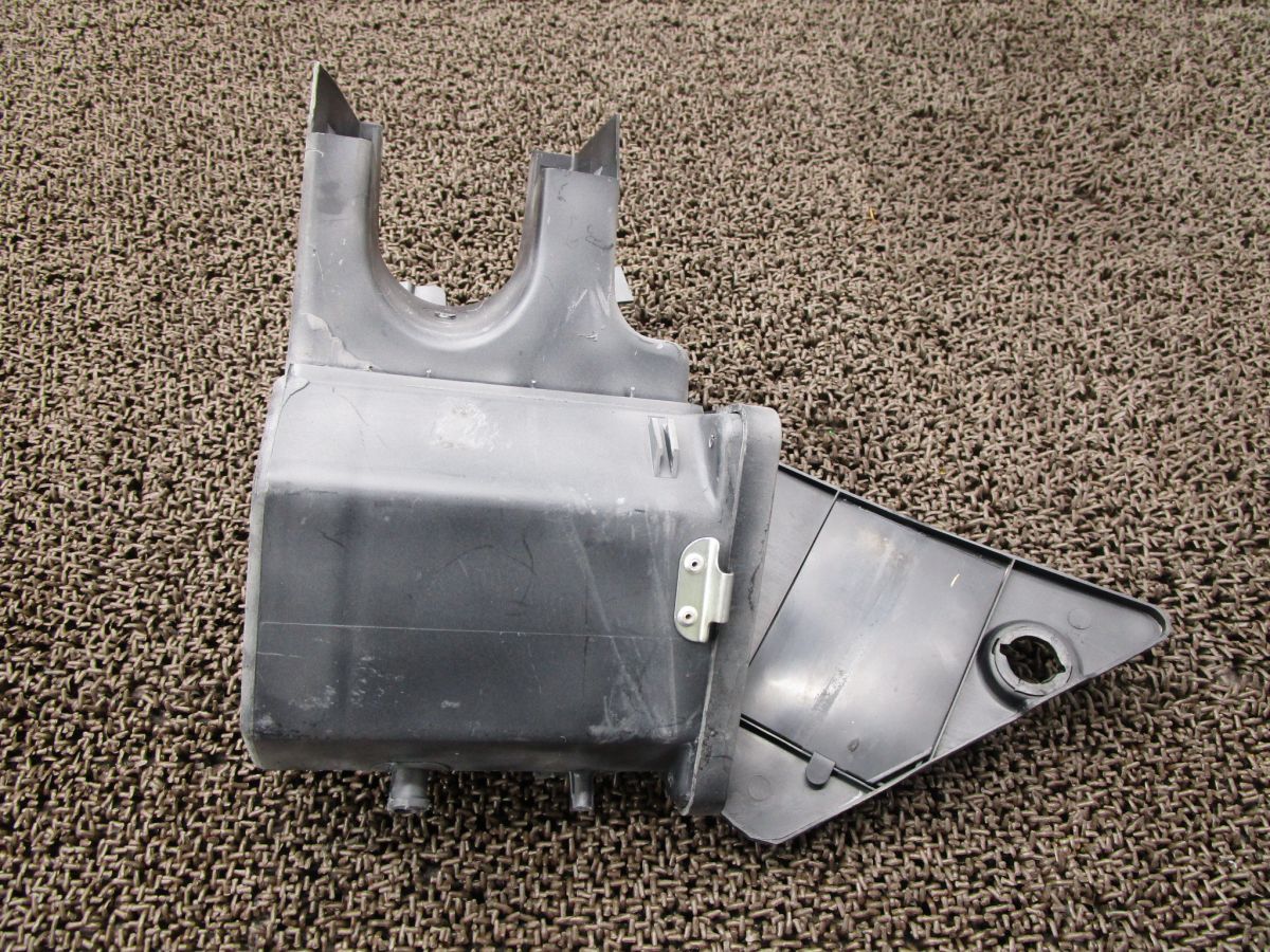 ダットサントラック d21 エアクリーナーボックス 1990-1997 Nissan D21