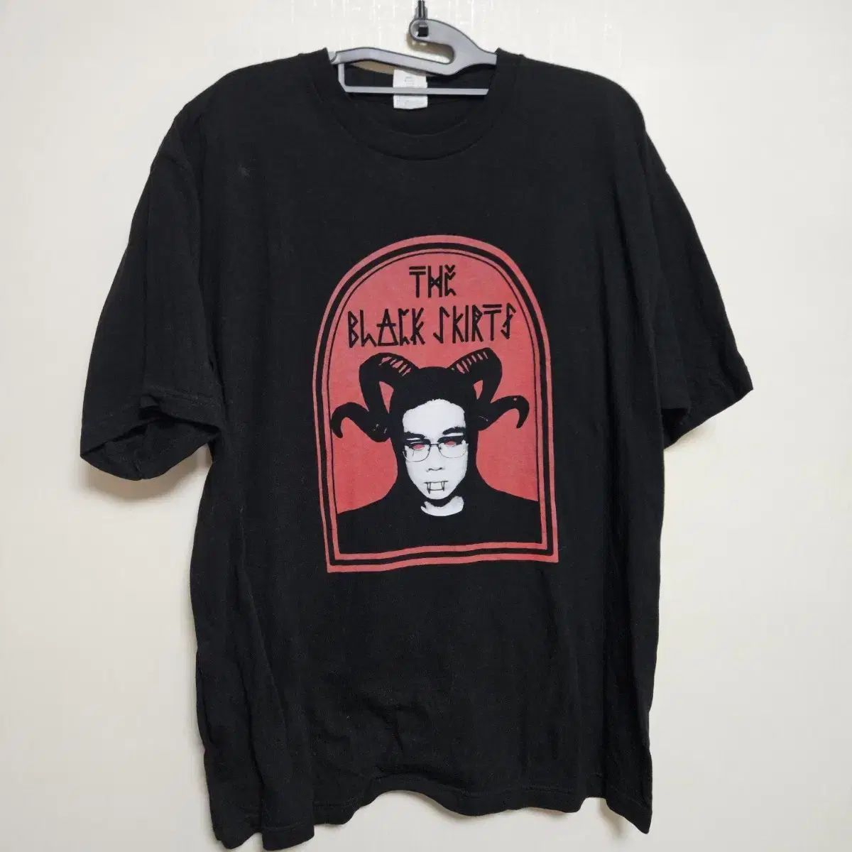 XL The Black Skirts コムジョンチマ メタルTシャツ