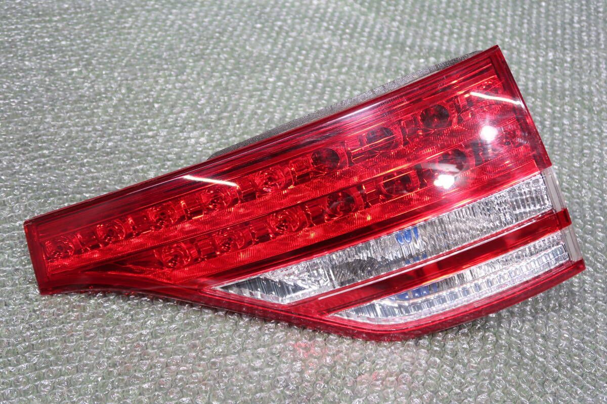 点灯確認OK!＞トヨタ 50系 エスティマ 前期 純正 テールライト