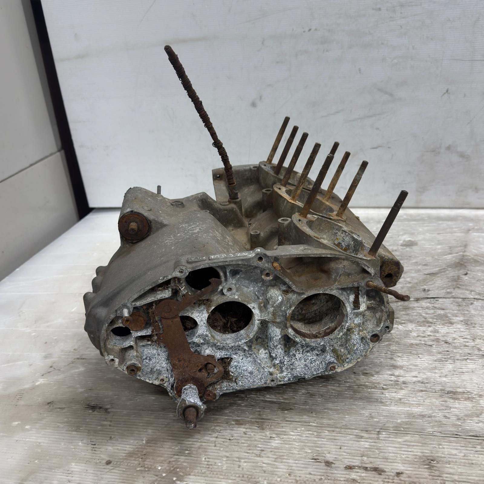 カワサキ KA H1A マッハⅢ 500SS クランクケース (検 H1B H1C H1D エグリ カワサキ KA H1A マッハⅢ 500SS クランクケース (検 H1B H1C H1D エグリ
