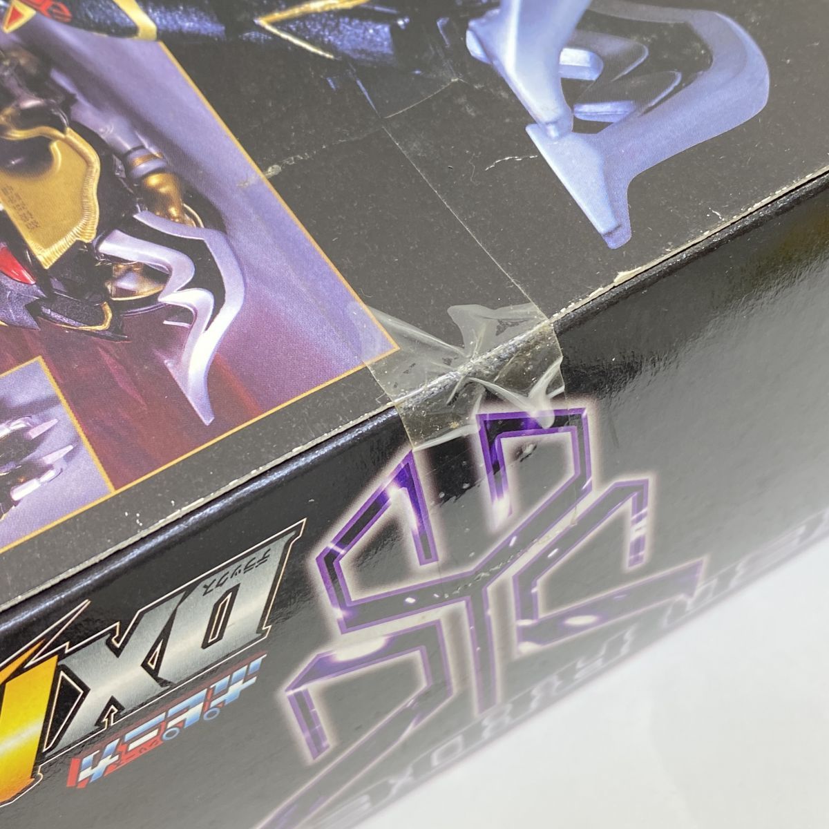 仮面ライダークウガ DXトライゴウラム 限定品 ブラックヘッドバージョン 箱無し 仮面ライダークウガ DXトライゴウラム 限定品 ブラックヘッド