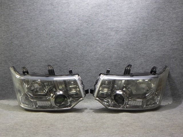 デリカD5 ヘッドライト 左右 HID CV 前期 100-87918 バラスト付