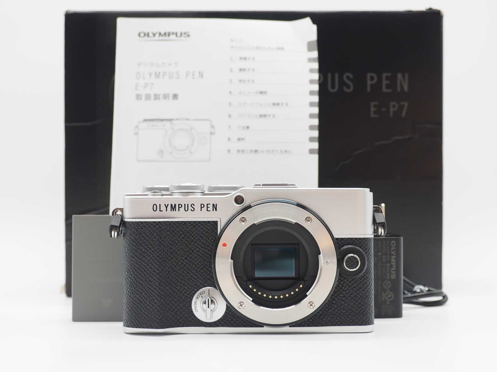 オリンパス Olympus Pen E-P7 20.3MP Digital Camera Silver 626 Shots