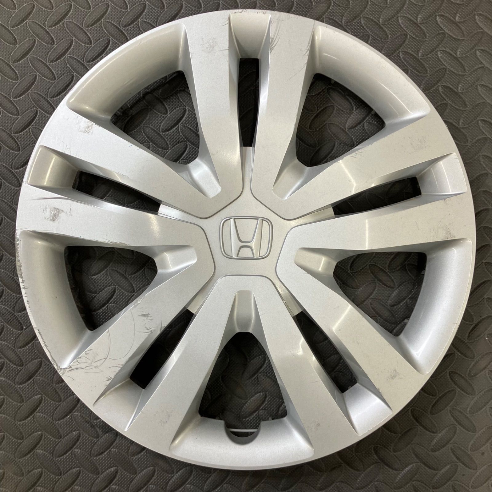 ホンダ フィット GR1 ホイールキャップ 1枚 ホイールカバー 純正 中古 