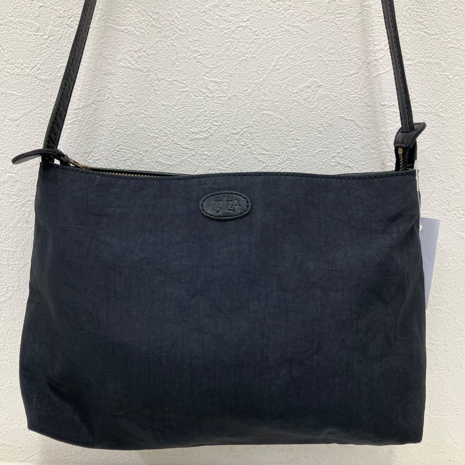 8914 IBIZA イビザ イビサ ショルダーバッグ ブラック 黒 ナイロン