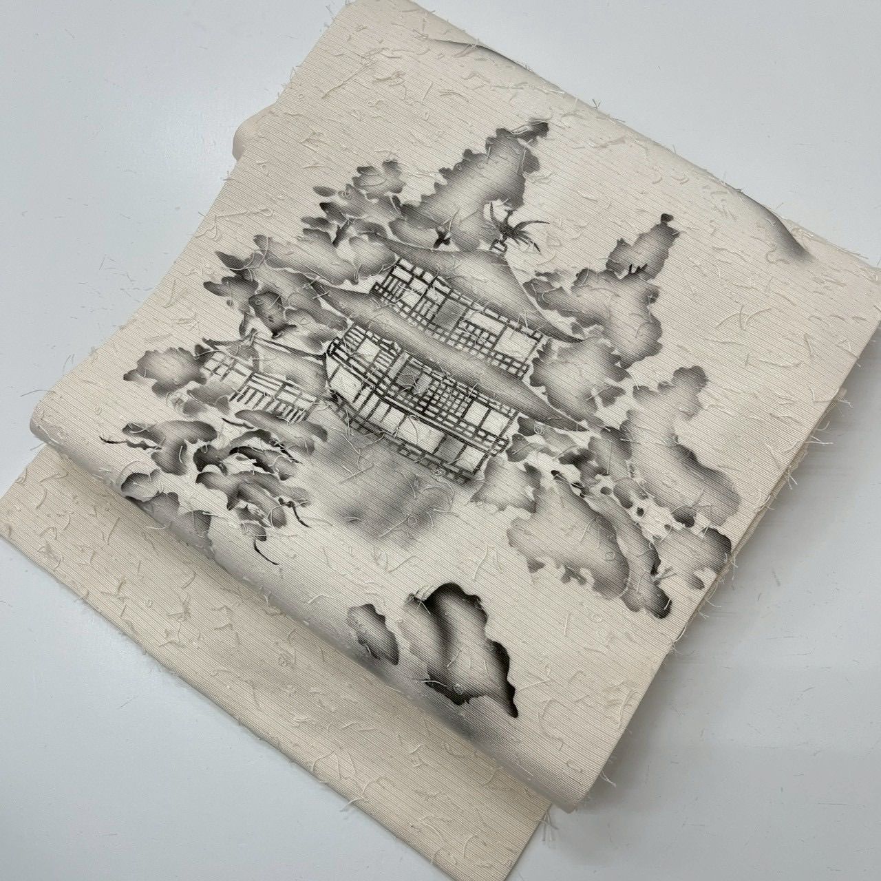 名古屋帯　髭紬　雀　手描き　落款 名古屋帯 髭紬 雀 手描き 落款