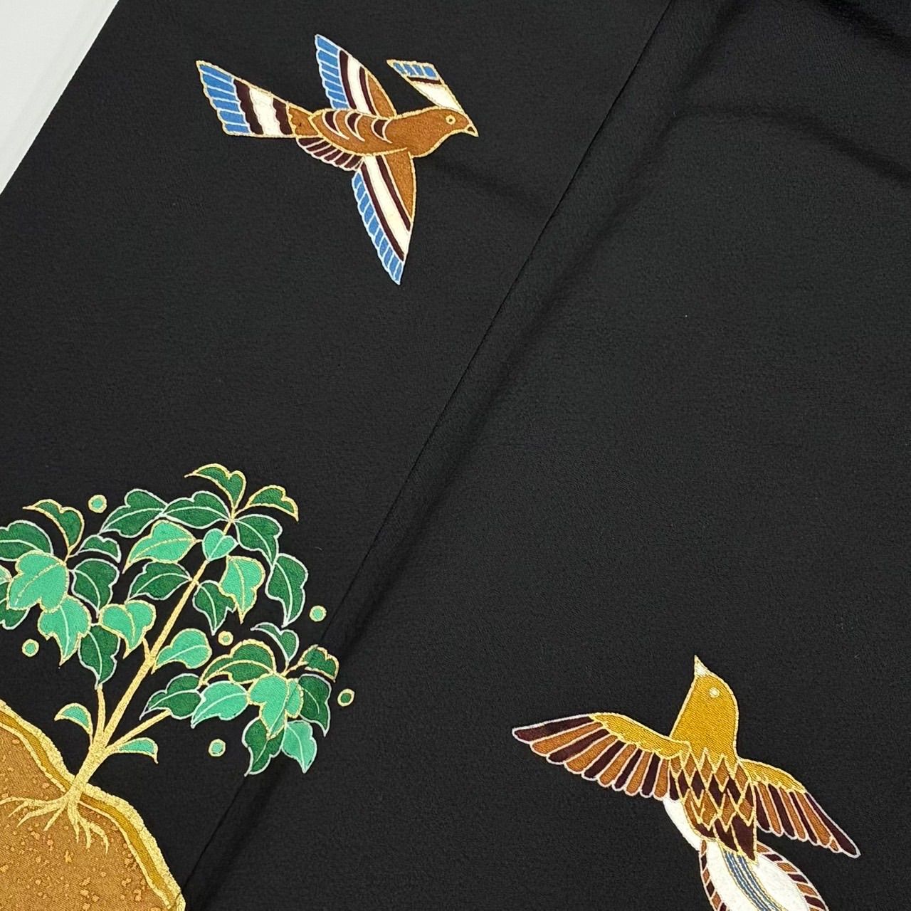黒留袖 作家物 金彩 鳥 五つ紋 比翼 正絹 着物 MK-3446 - メルカリ