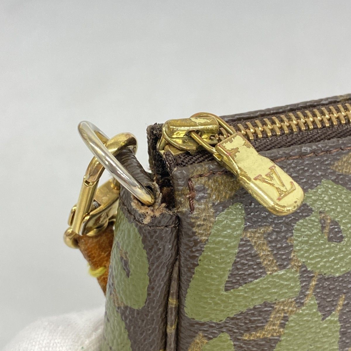 6ad4647-k】ルイヴィトン ポーチ モノグラムグラフィティ ポシェット