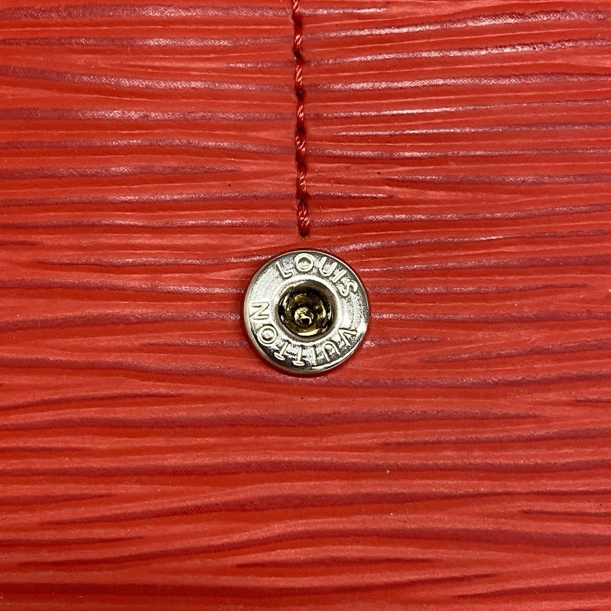 6ad4767-k】ルイヴィトン 長財布 エピ ポルトフォイユサラ M60723