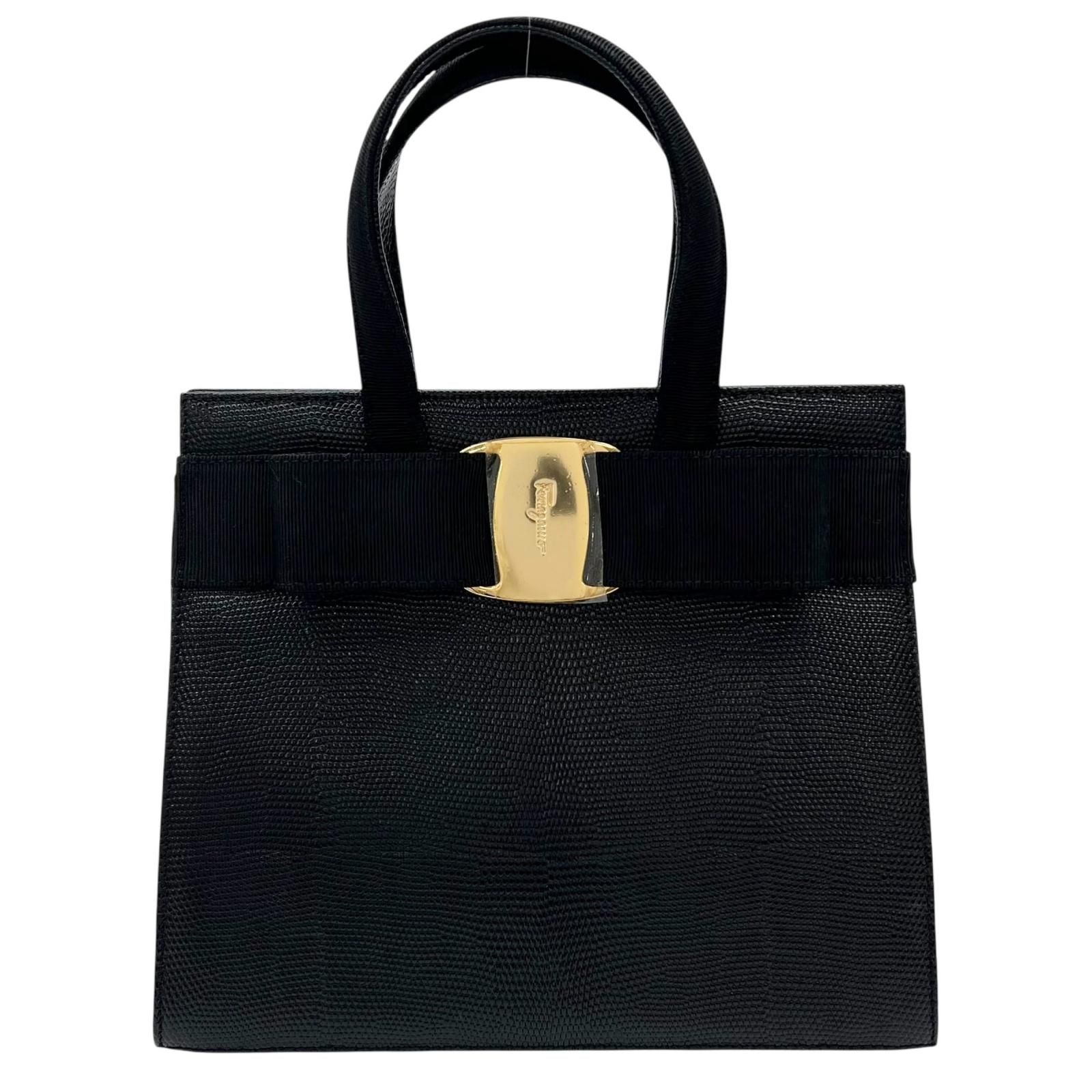 美品 Salvatore Ferragamo サルヴァトーレフェラガモ ヴァラ エンボス
