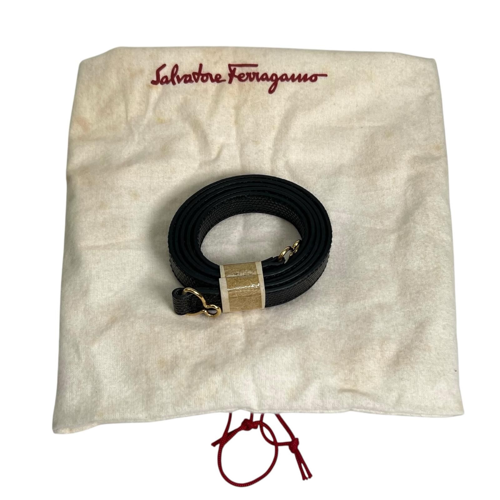 美品 Salvatore Ferragamo サルヴァトーレフェラガモ ヴァラ エンボス