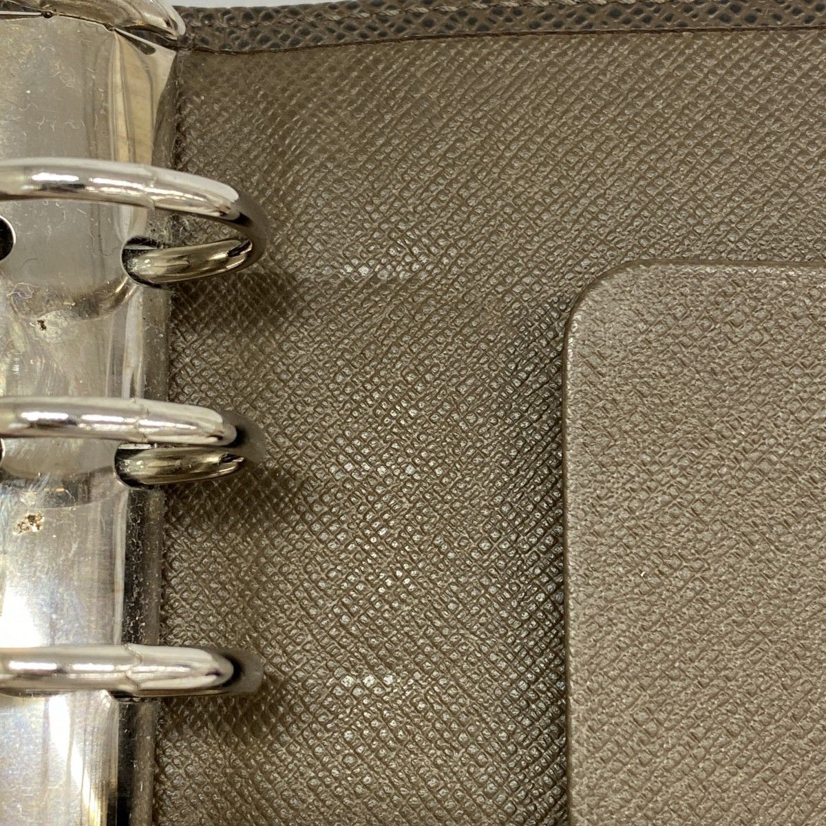 ルイヴィトン 手帳カバー