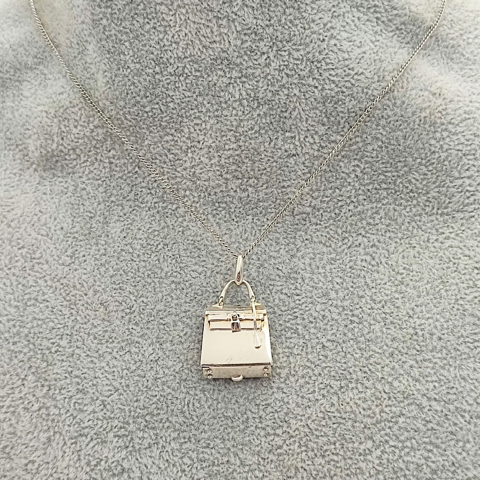 美品】エルメス HERMES ケリーチャーム ペンダントトップ ピルケース