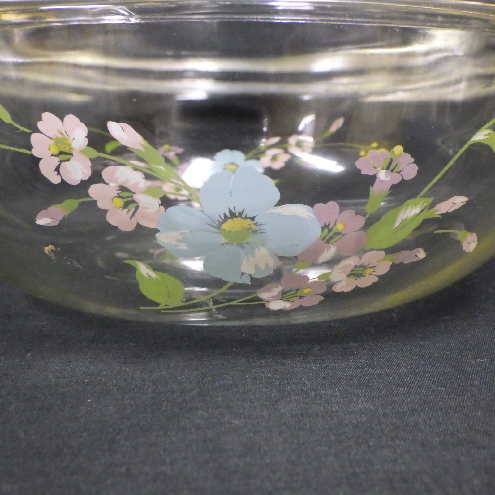 オールドパイレックスレトロ花柄ガラス保存容器セット 昭和 レトロ PYREX IWAKI 耐熱 ガラス 容器 蓋つき 両手鍋 花柄