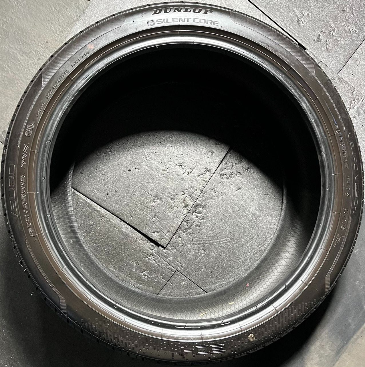 2022年製 約7.5～8分山 ダンロップ DUNLOP ビューロ VEURO VE304 265