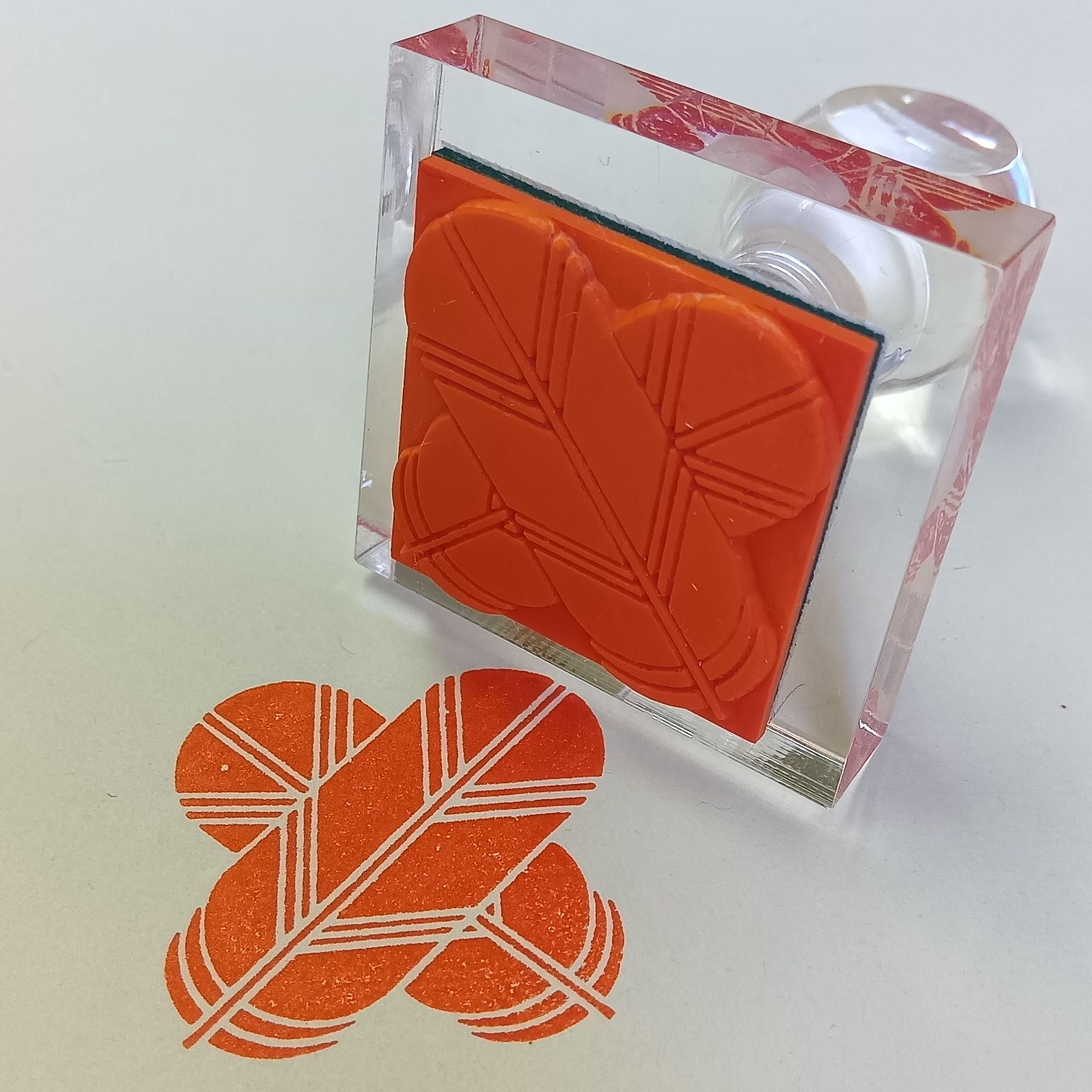 中古 家紋ゴム印（スタンプ） 違い鷹の羽（ちがいたかのは） - メルカリ