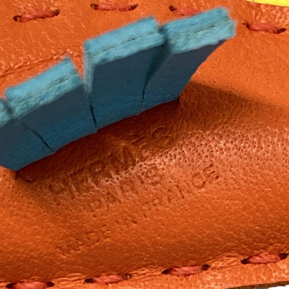 HERMES(エルメス) キーホルダー(チャーム)美品 イポ オレンジポピー