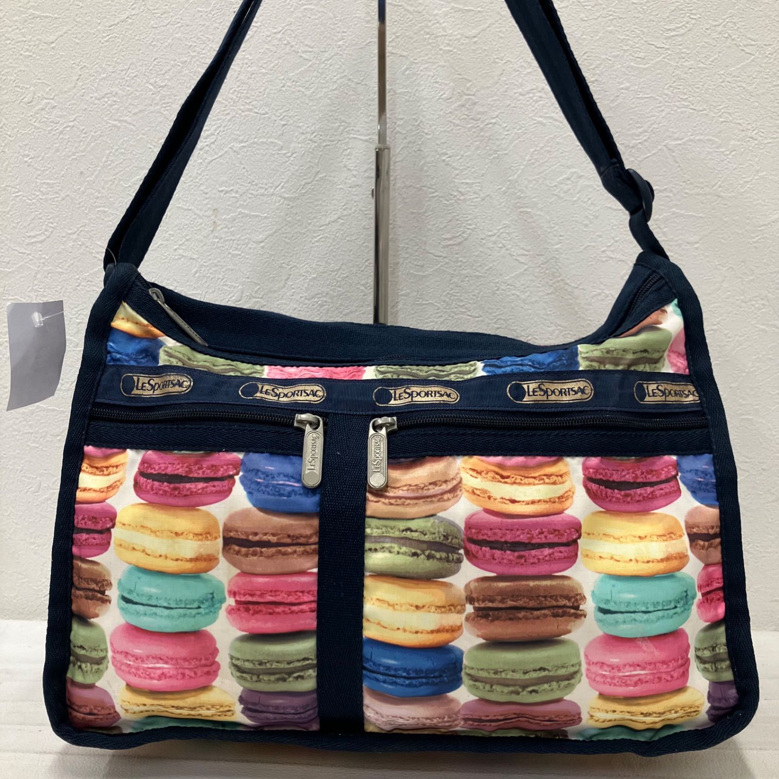 8907 LeSportsac レスポートサック ショルダーバッグ デラックス  