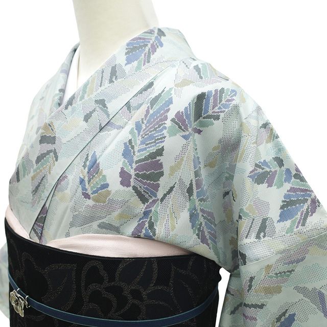 新古品】 本場奄美大島紬 着物 未使用 正絹 大島紬 袷 7マルキ カタス