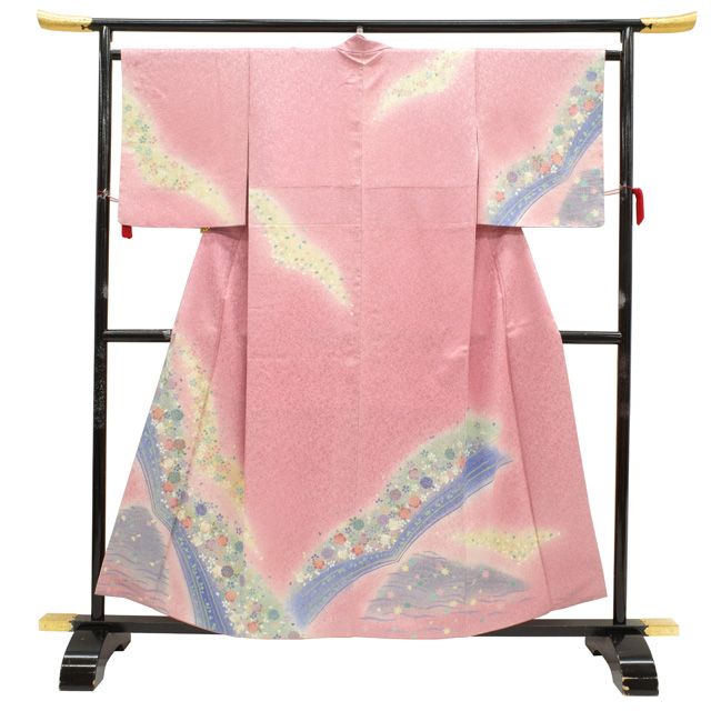 新古品】 訪問着 袷 着物 正絹 絹 薄ピンク地 金通し 金駒刺繍 桜
