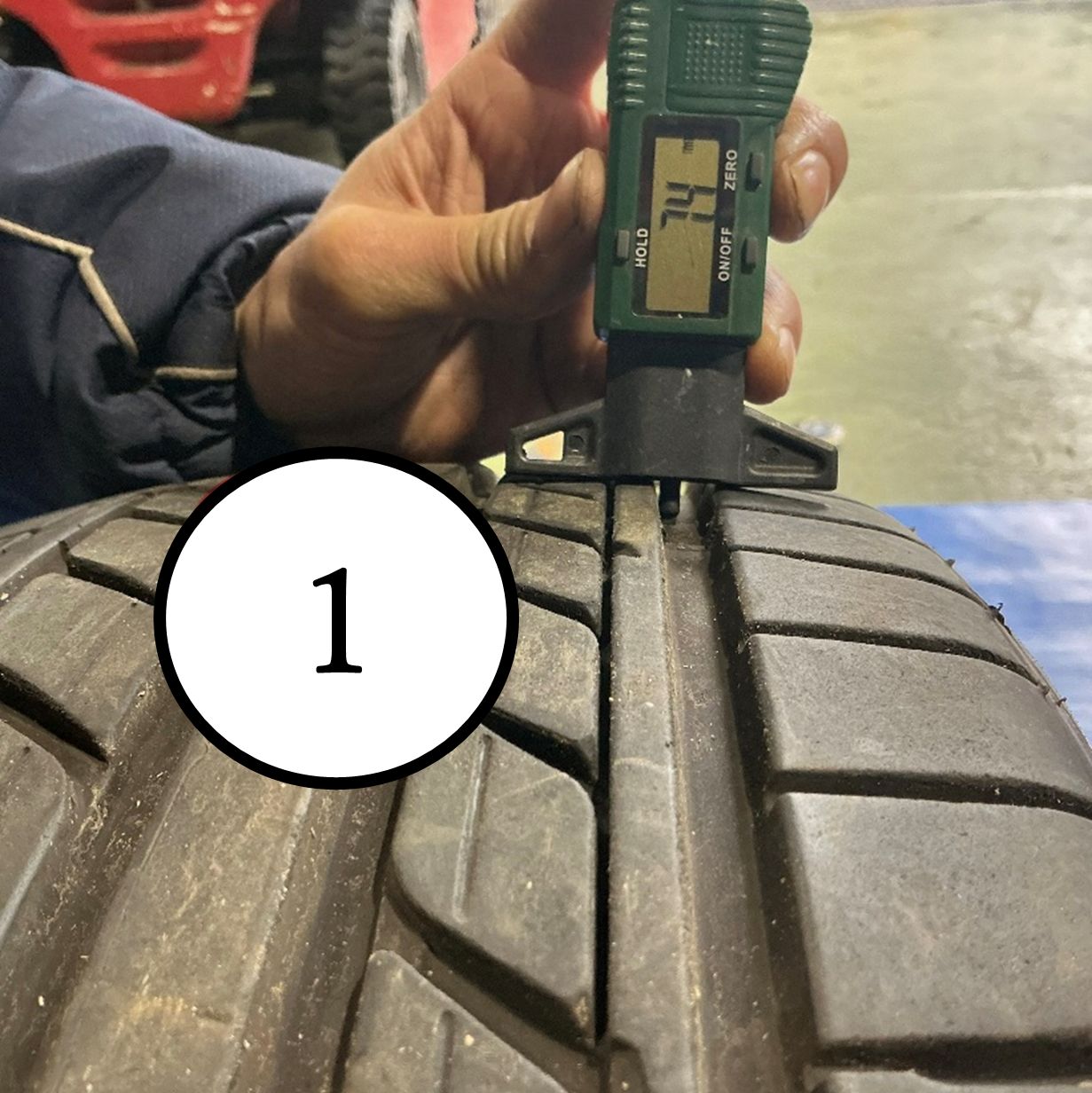 中古】 クラウン オデッセイ ノーマルタイヤ 18インチ 225/45R18 GY