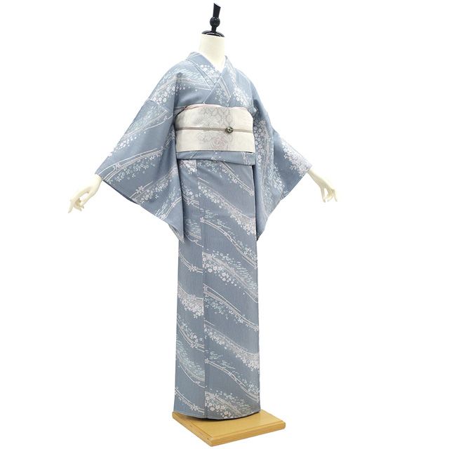 新古品】 小紋 着物 未使用 正絹 袷 染め柄 淡ブルーグレー 桜 花 流線