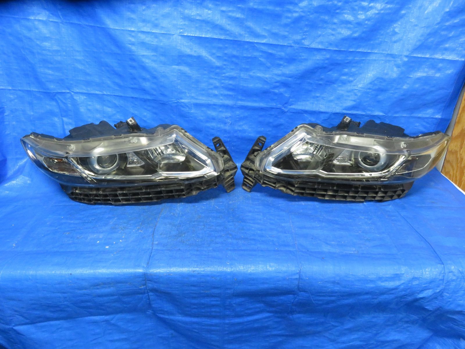 ☆SFC4876/点灯OK ホンダ オデッセイ RB3 RB4 純正 HID ヘッドライト