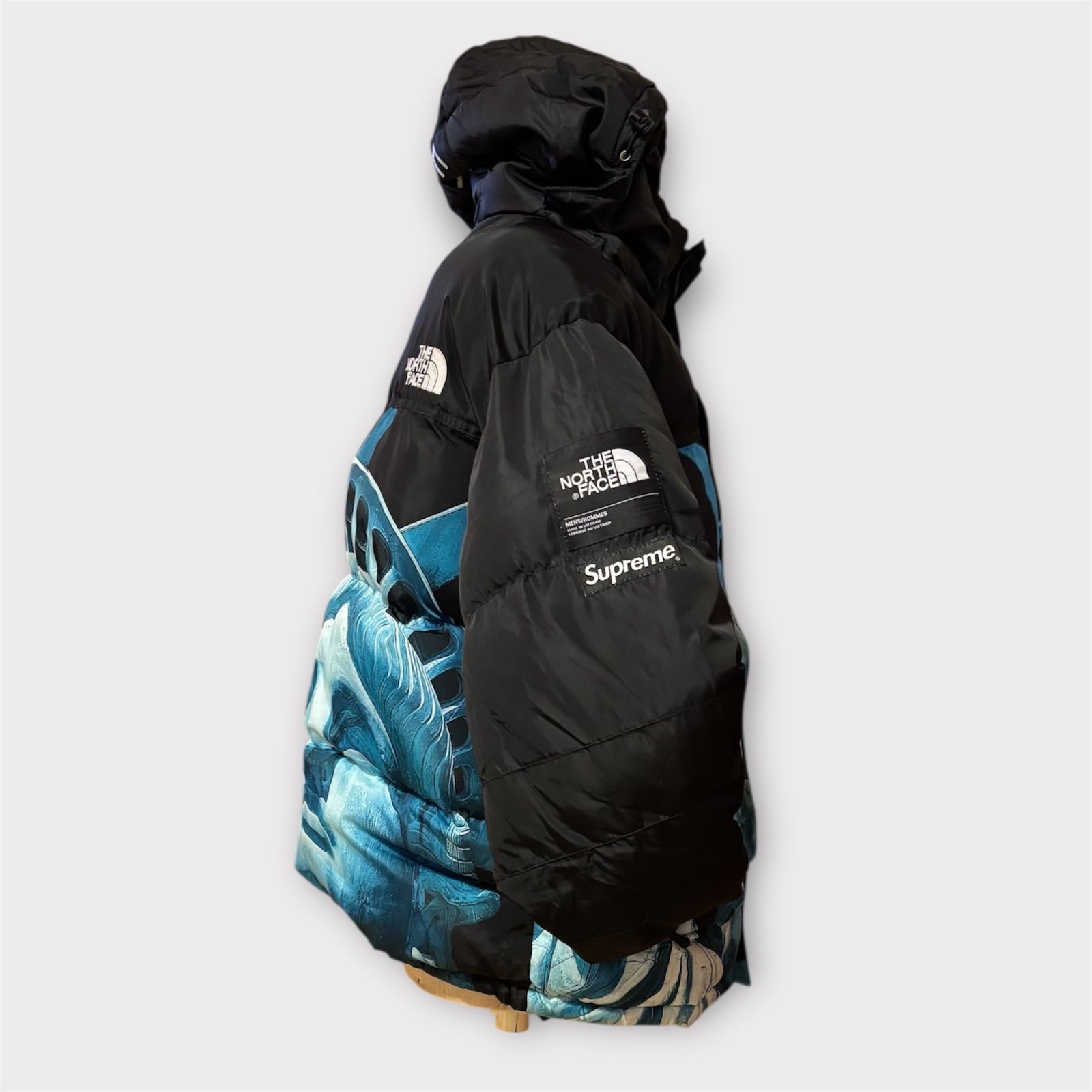 国内正規品 シュプリーム Supreme × The North Face 自由の女神