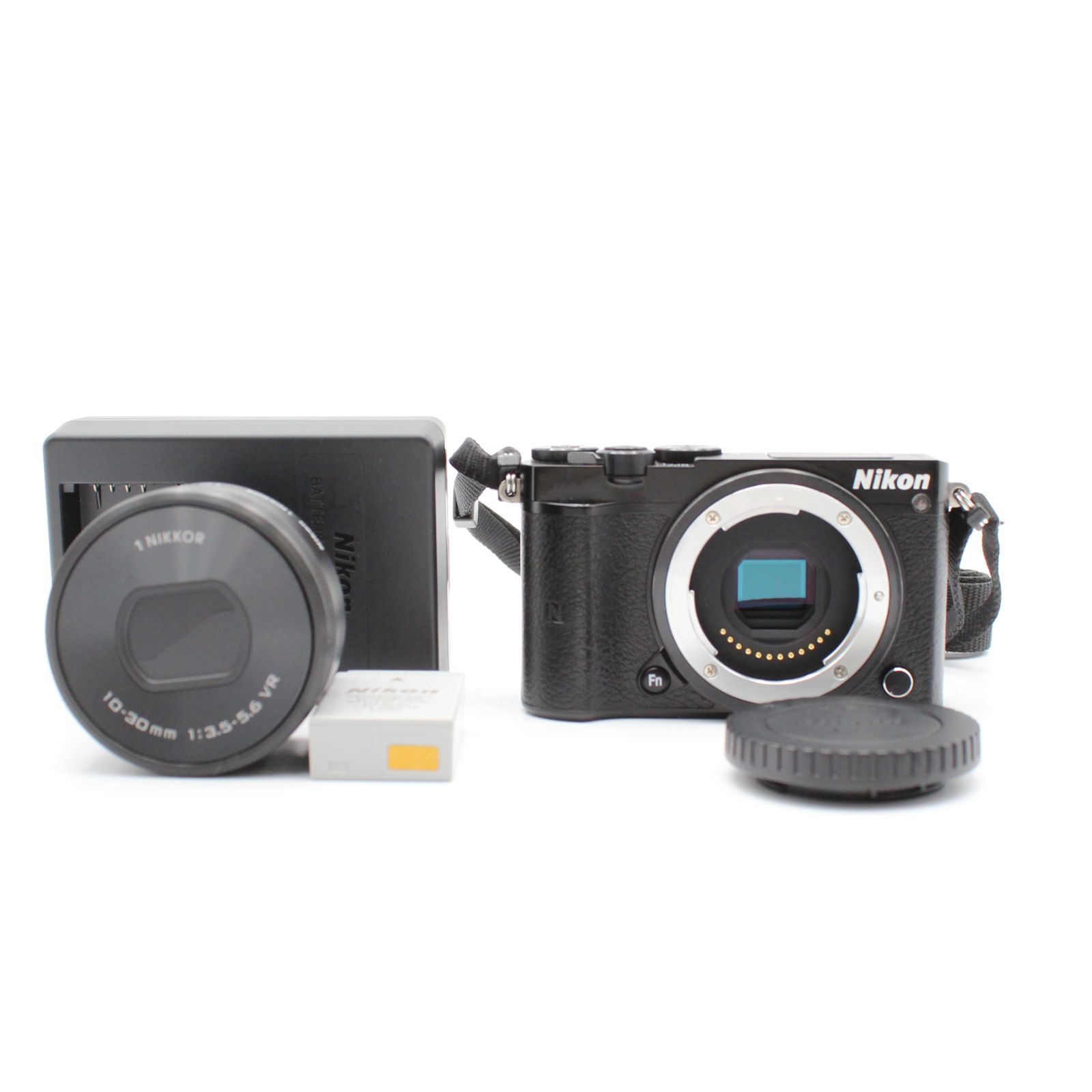 □極上品□ Nikon ミラーレス一眼 Nikon1 J5 標準パワーズームレンズ