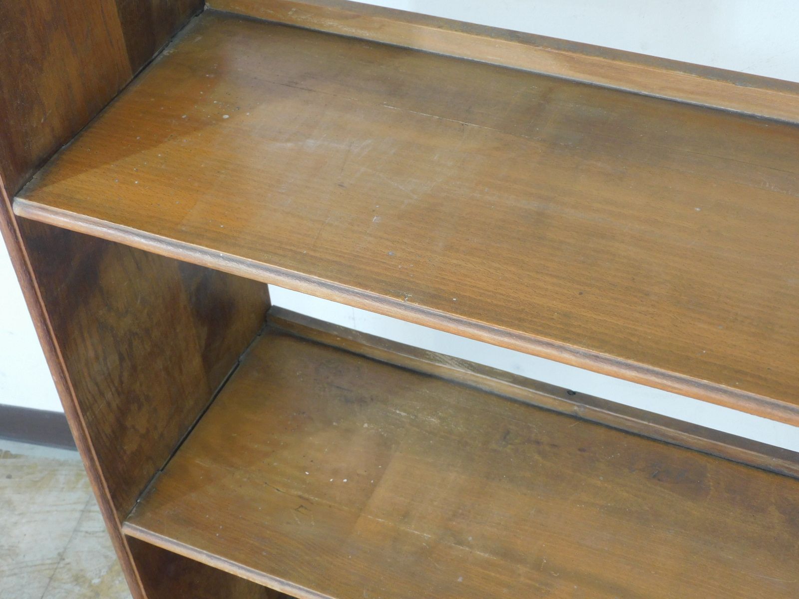 ふるい木味 楔留めの陳列棚 HK-a-05806 / 無垢材 オープンラック