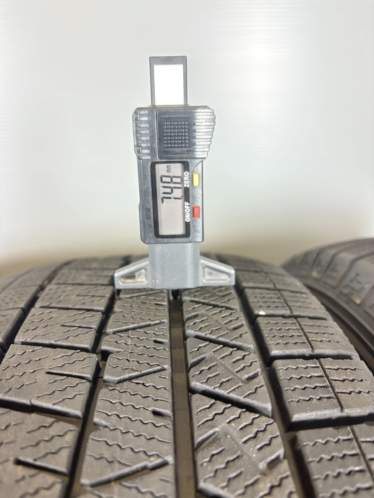 送料無料225/60R17 ダンロップ WM03 2022年製 4本 冬 タイヤ