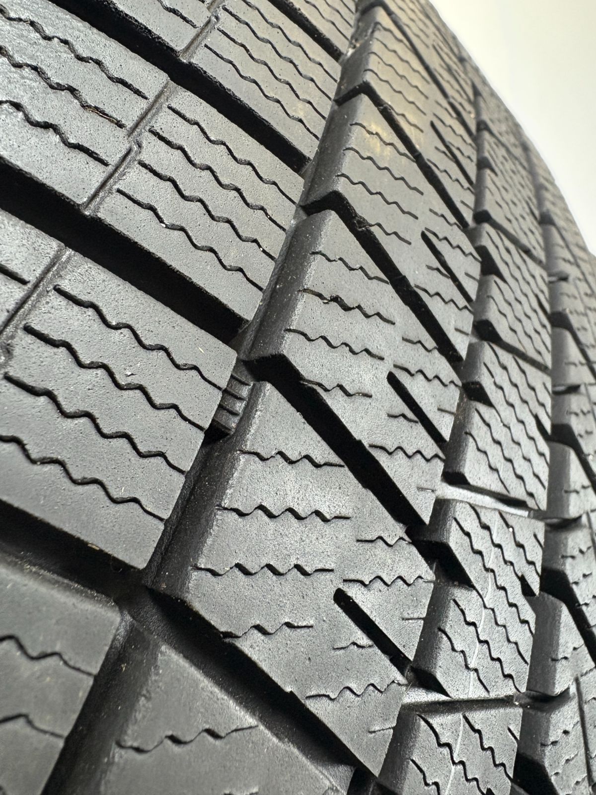 送料無料225/60R17 ダンロップ WM03 2022年製 4本 冬 タイヤ
