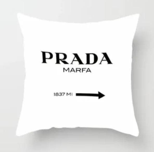 ゴシップガールPRADA/Gossiop girl/クッション ゴシップガールPRADA・cnl/Gossiop girl/クッション2点SET - メルカリ