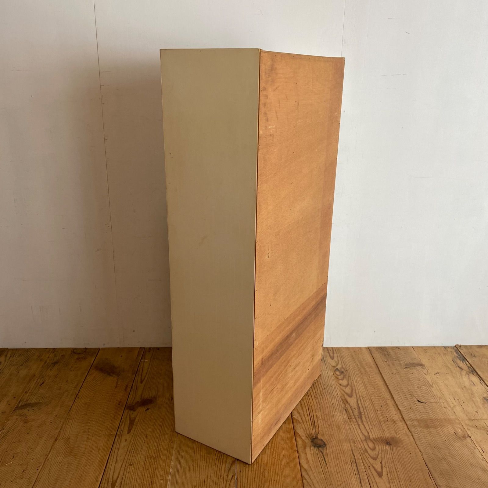 昭和　レトロ　花柄タンス ガラス棚付き ヴィンテージ レトロポップ ガラス 花柄 キャビネット 棚 チェスト