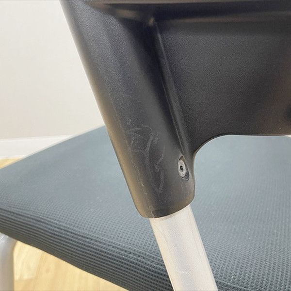 肘付 プロッティ