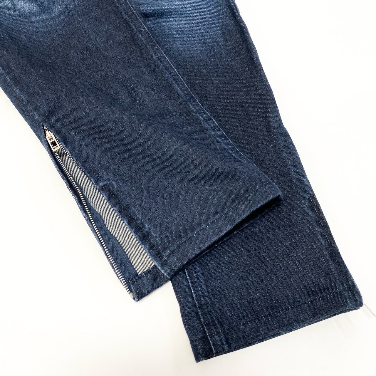 76a28 CHANEL シャネル P52309 2016 編み込みデザイン 裾ジップ付き