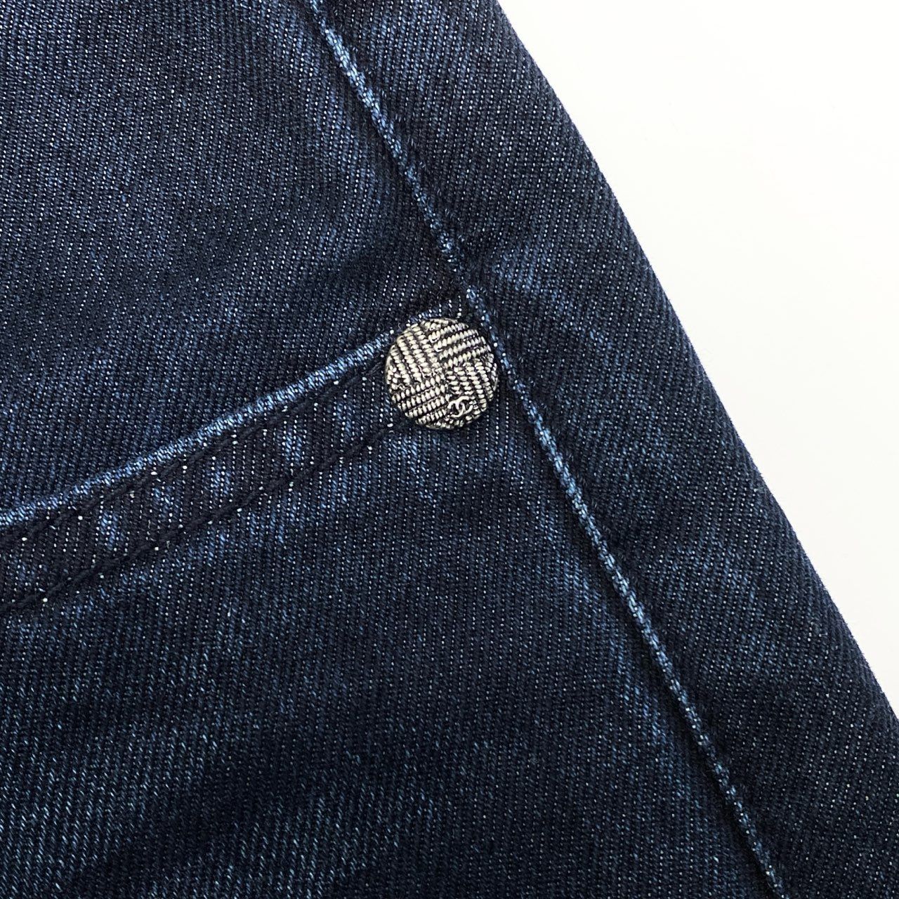 76a28 CHANEL シャネル P52309 2016 編み込みデザイン 裾ジップ付き  