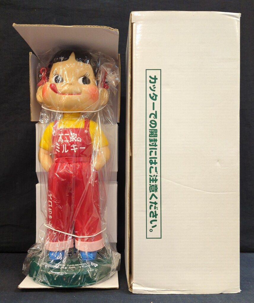 不二家 首振り人形 復刻レトロペコちゃん|首ふり人形|緑台座