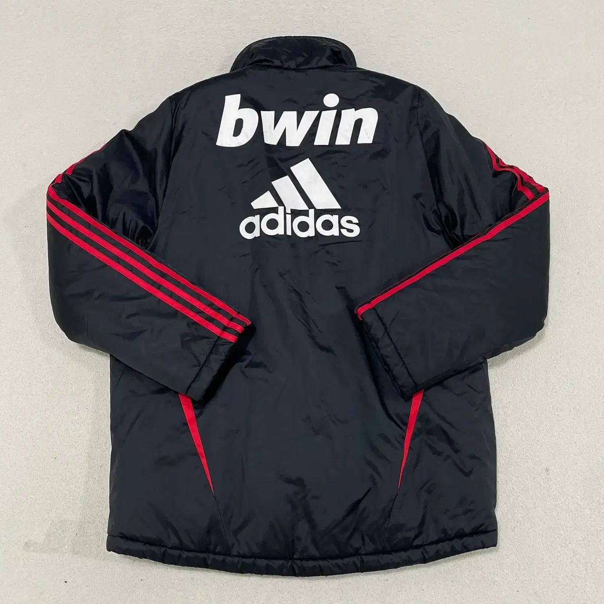 L アディダス ACミラン スタジアム ナイロン ジャケット 0122-2 - メルカリ