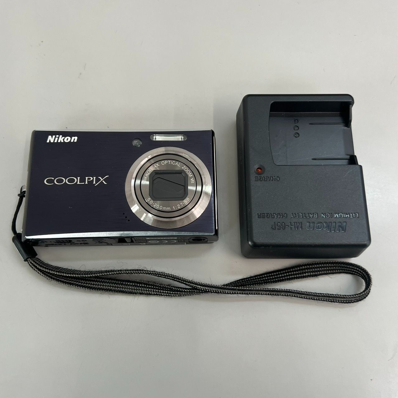 Nikon COOLPIX S610 ニコン クールピクス ブラック 動作品 充電器付き