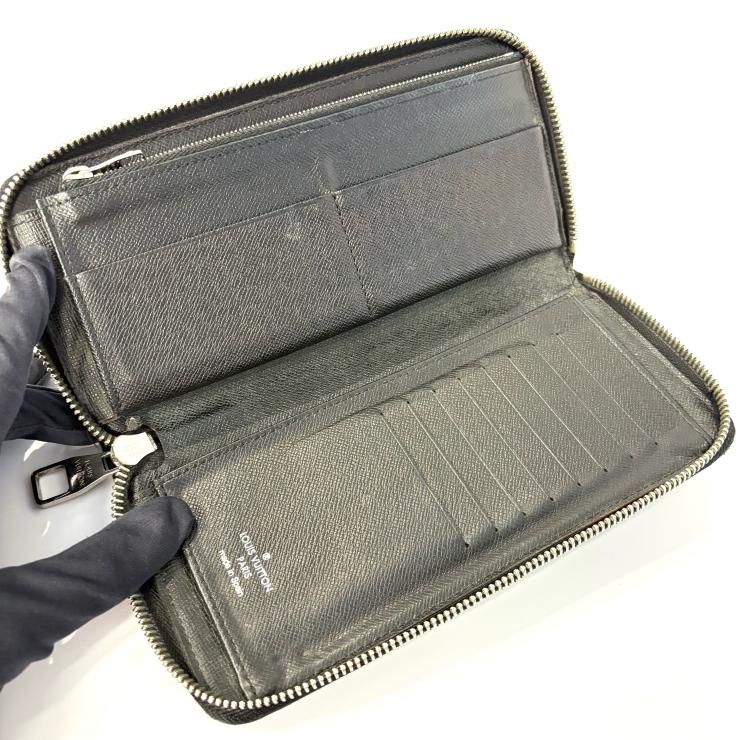 LOUIS VUITTON ルイ・ヴィトン ジッピー・ウォレット・ヴェルティカル