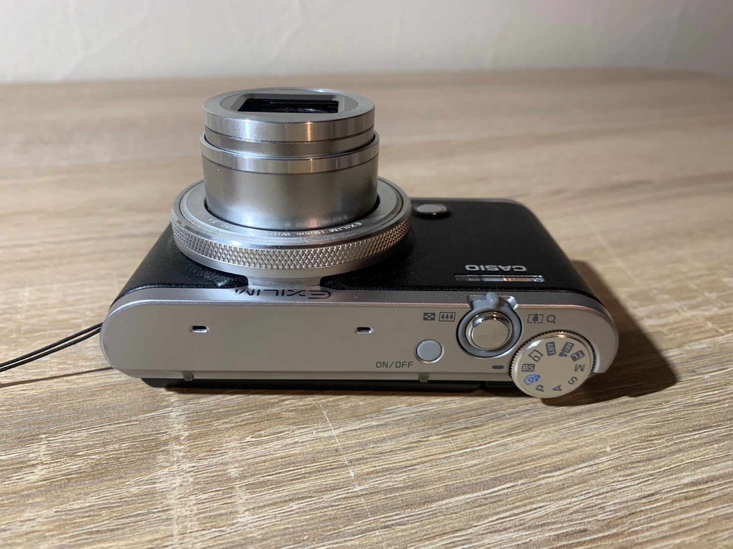 7787 Casio EXILIM EX-ZR4000 ブラック デジカメ - メルカリ