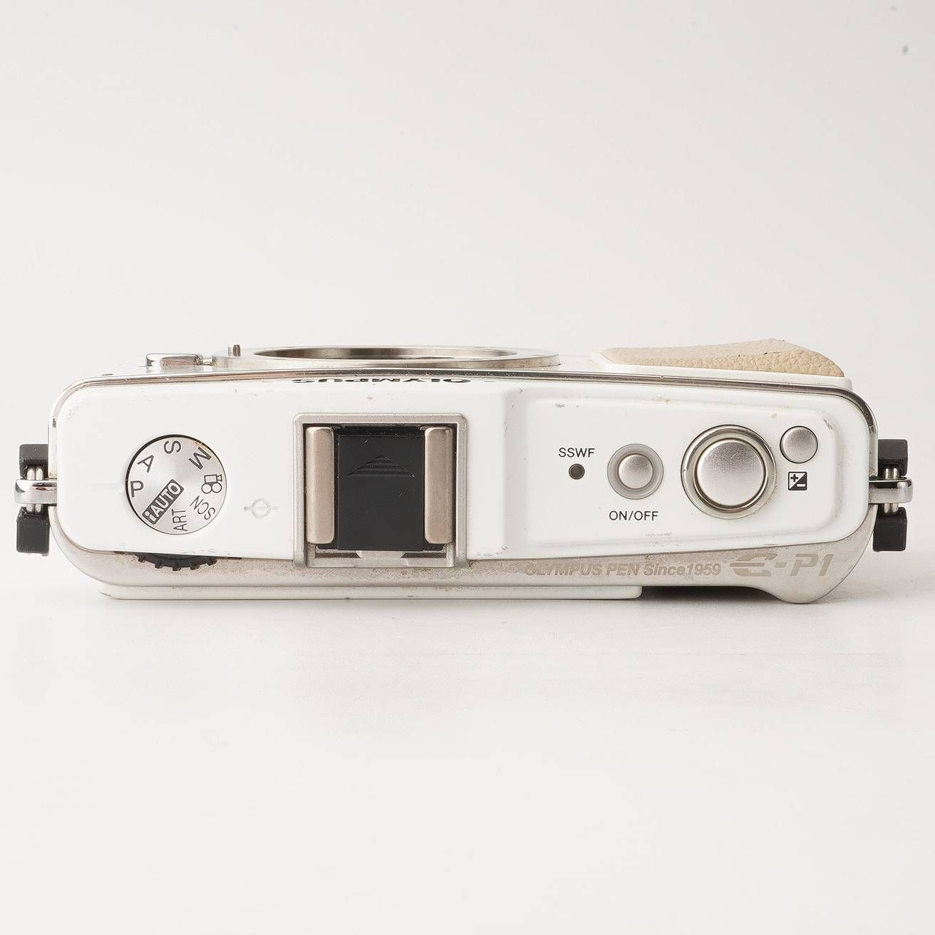 ジャンク オリンパス Olympus PEN E-P1 ホワイト - メルカリ