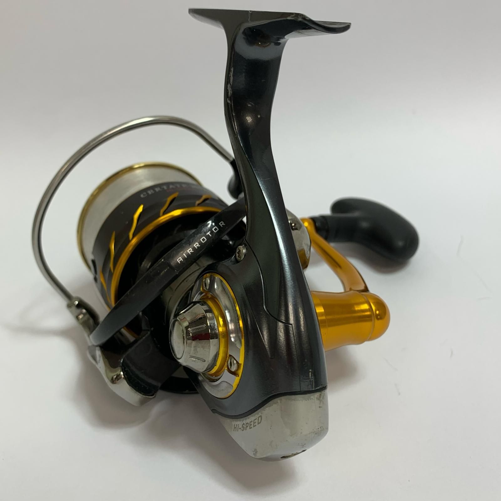 スピニングリール