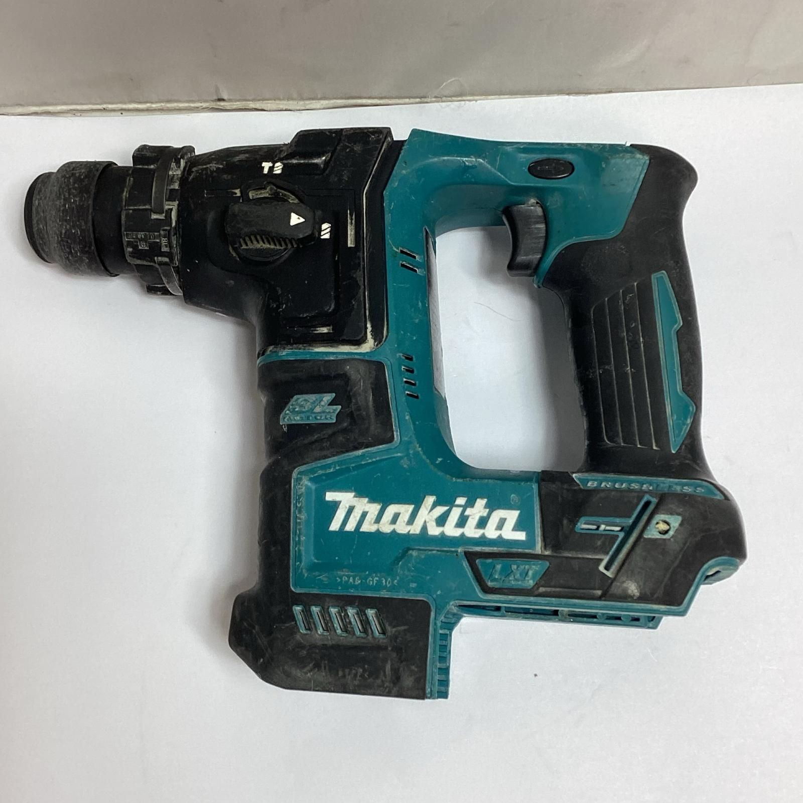 ♭♭MAKITA マキタ 18 V 充電式ハンマドリル 本体のみ ヨゴレあり HR 171 D