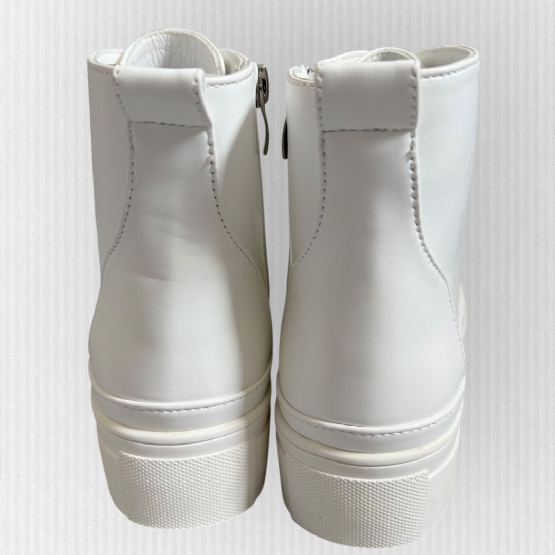 美品】ビアズリー 23cm レースアップライトシューズ 厚底 ショート