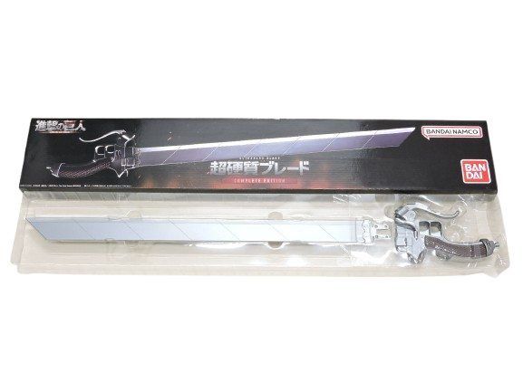バンダイ WORLD 進撃の巨人 約1 1スケール 超硬質ブレード 品 049