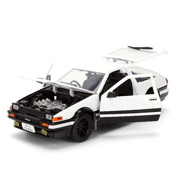 1:24 INITIAL D. TOYOTA TRUENO（AE86）w/ TAKUMI 【イニシャル D
