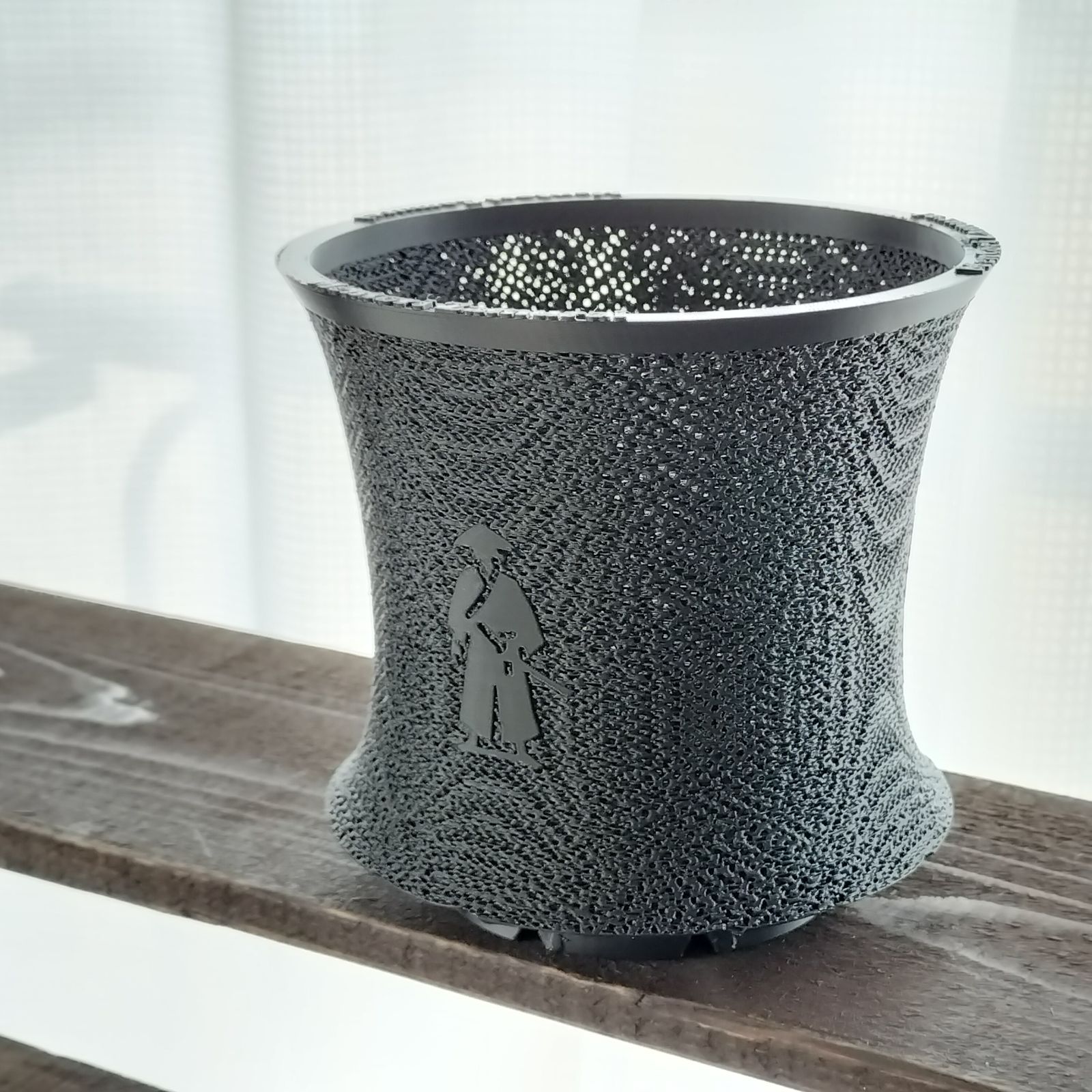 スカート 4号】 高耐久 ジャイロイド鉢 植木鉢 スリット メッシュ